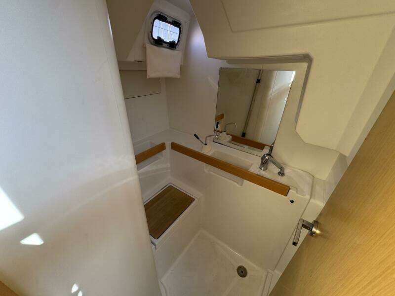 Beneteau Oceanis 38  Weekender 