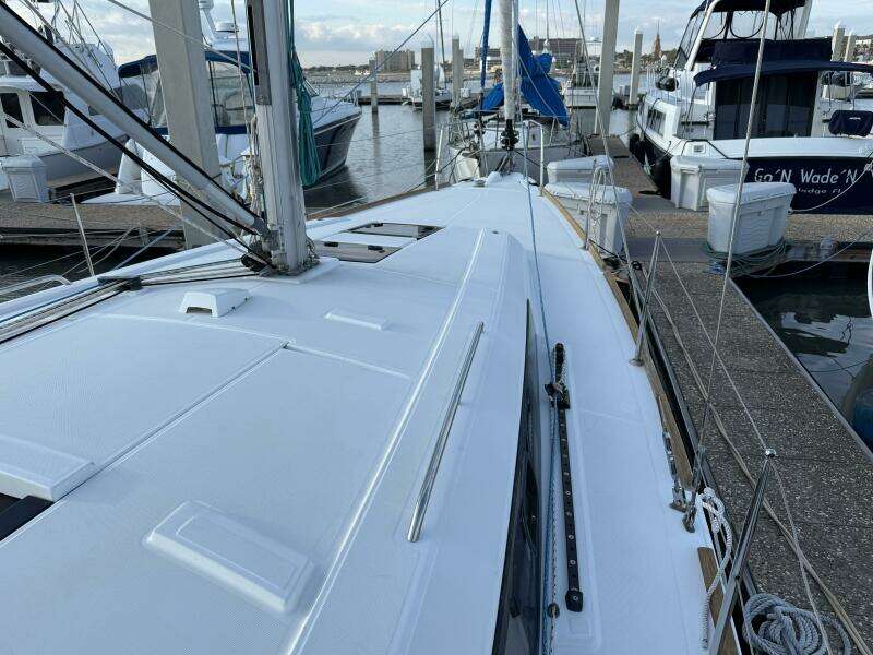 Romance 38ft Beneteau Yacht For Sale