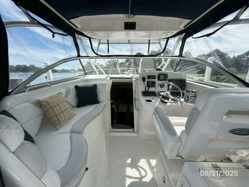 31' Boston Whaler upper deck forward