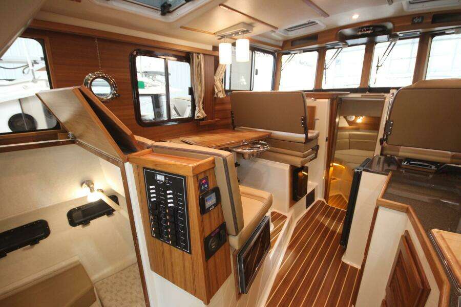 Summer Special Pricing 31ft Ranger Tugs Yacht For Sale