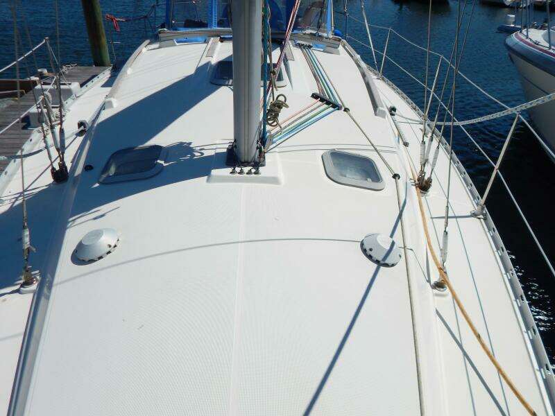 Independence 36ft Jeanneau Yacht For Sale Independence 36ft Jeanneau Yacht For Sale