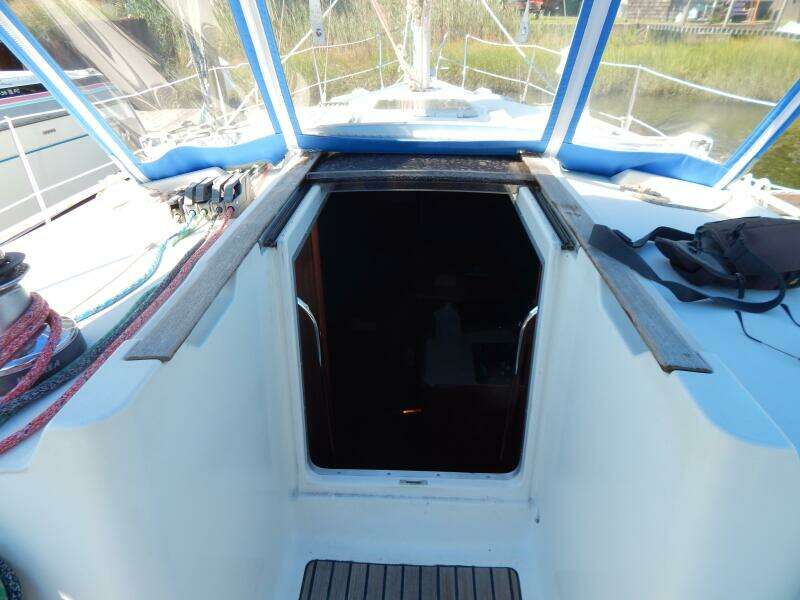 Independence 36ft Jeanneau Yacht For Sale Independence 36ft Jeanneau Yacht For Sale