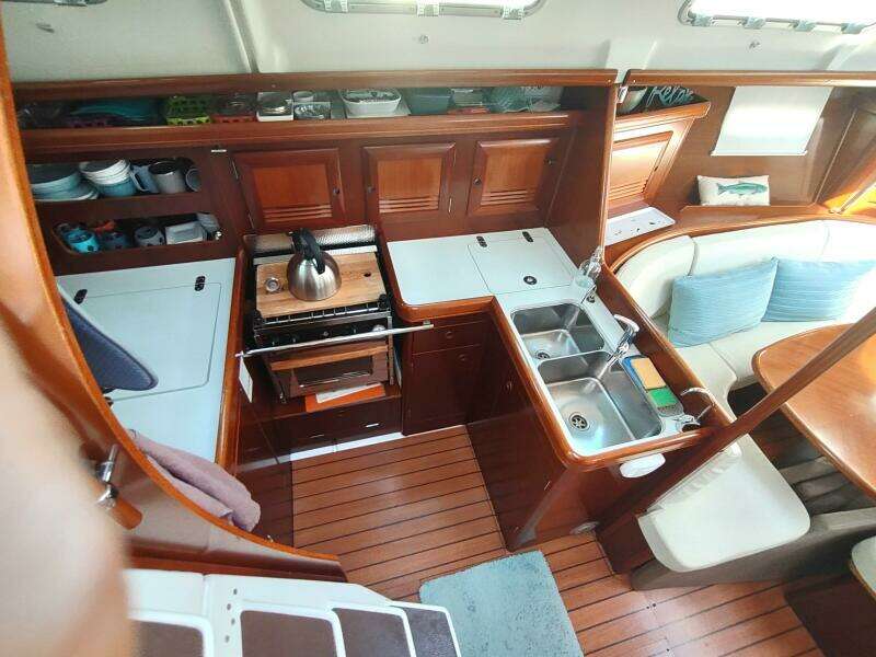 RAREBIRD 39ft Beneteau Yacht For Sale