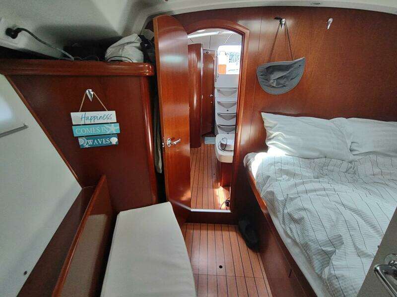 RAREBIRD 39ft Beneteau Yacht For Sale