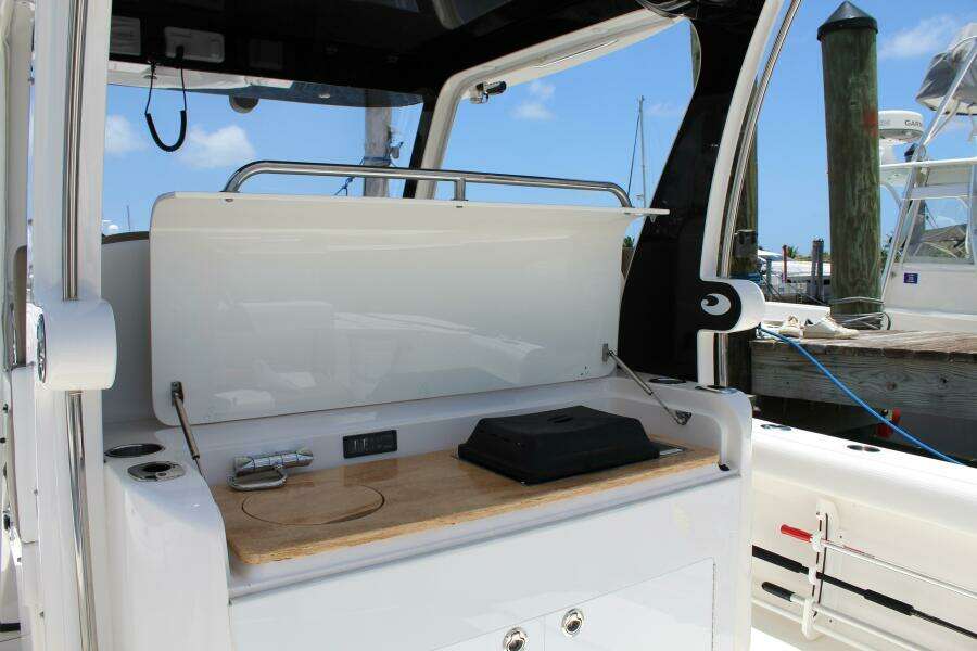 37ft Edgewater Yacht For Sale