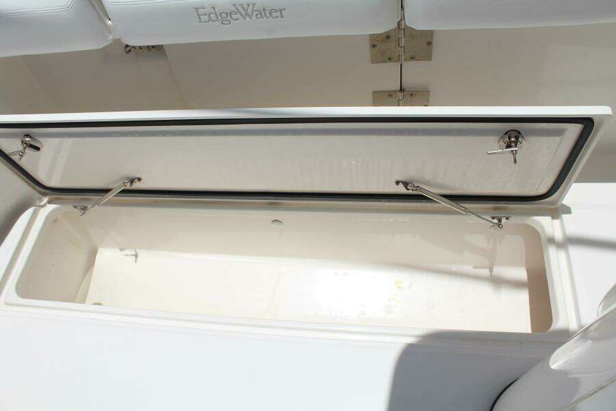 37ft Edgewater Yacht For Sale
