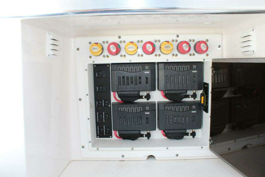 37ft Edgewater Yacht For Sale