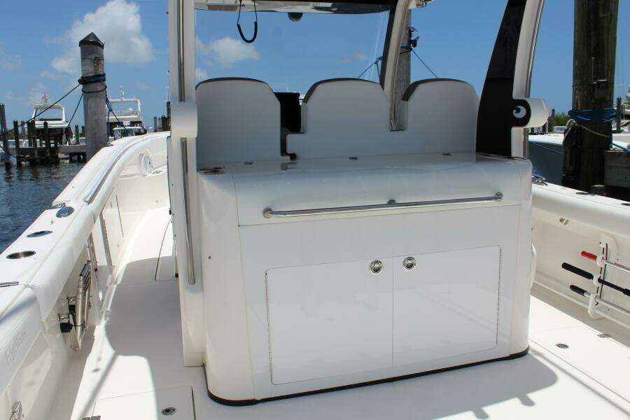 37ft Edgewater Yacht For Sale