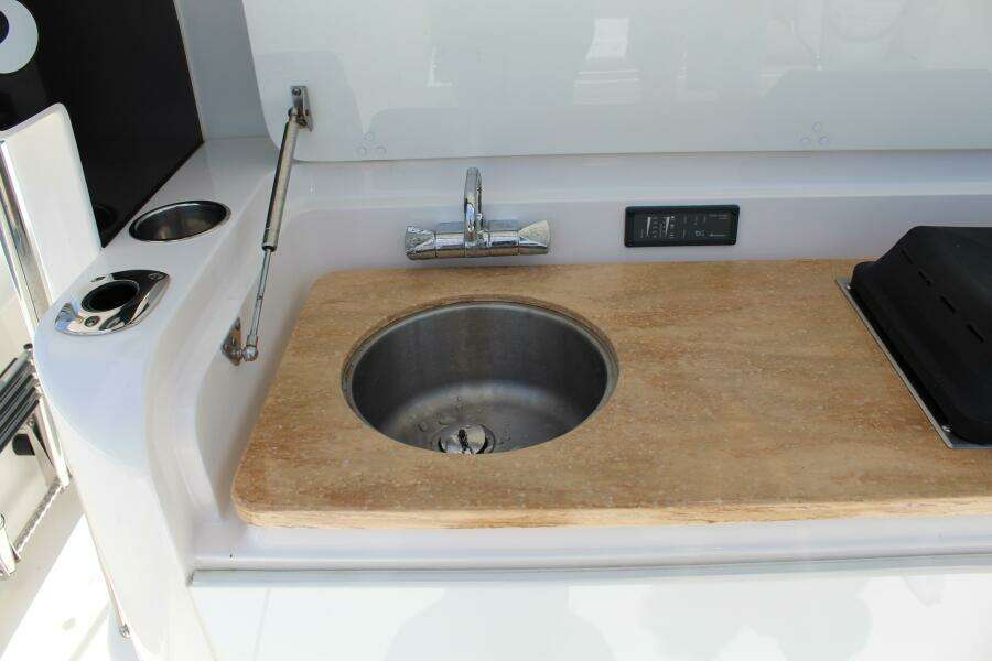 37ft Edgewater Yacht For Sale