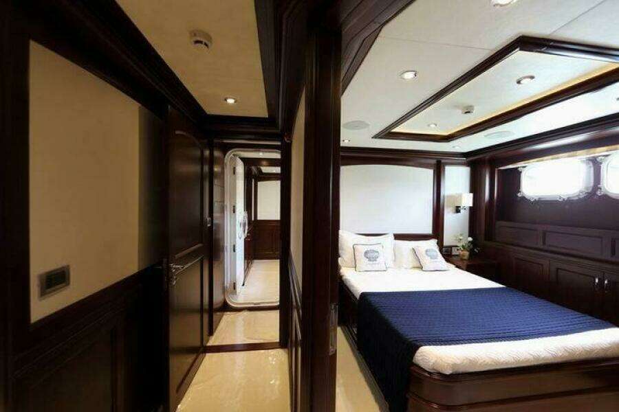 SAMSARA 100ft Custom Yacht For Sale