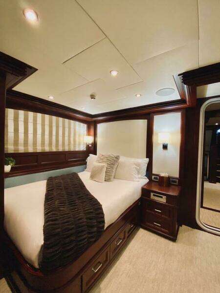SAMSARA 100ft Custom Yacht For Sale
