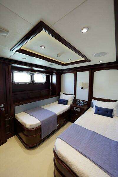 SAMSARA 100ft Custom Yacht For Sale