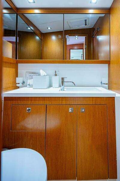 Icon 55ft Beneteau Yacht For Sale