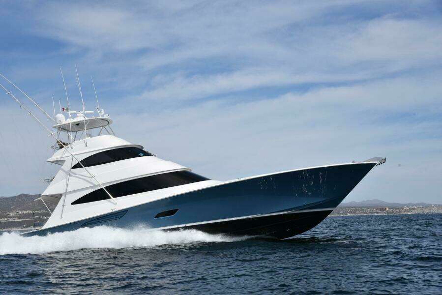 2017 Viking 80 Skybridge 