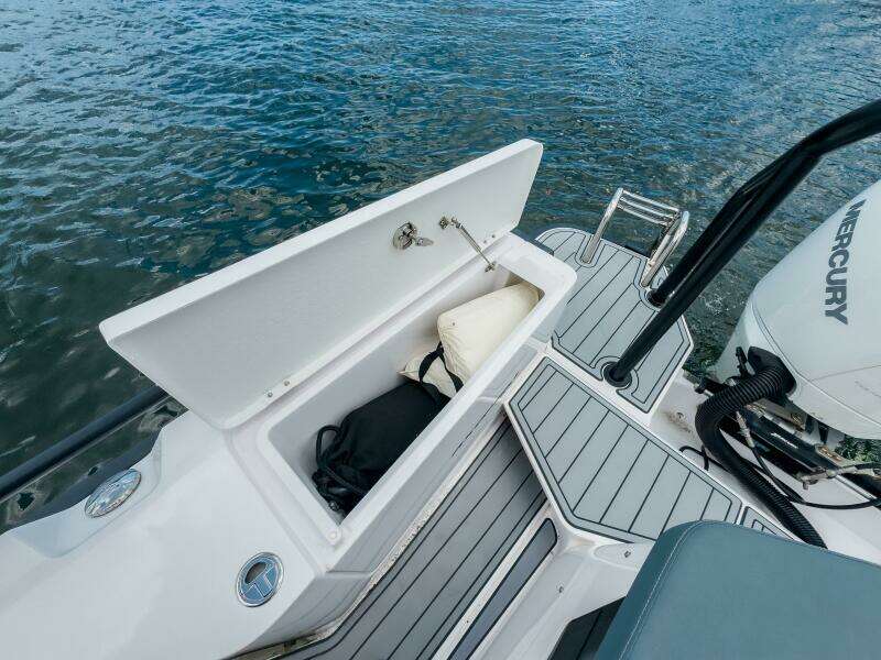 28ft Axopar Yacht For Sale