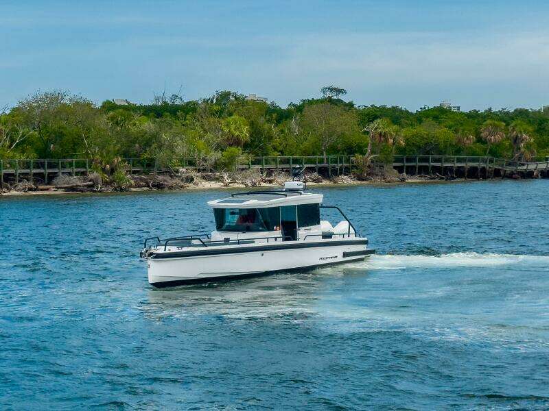 28ft Axopar Yacht For Sale