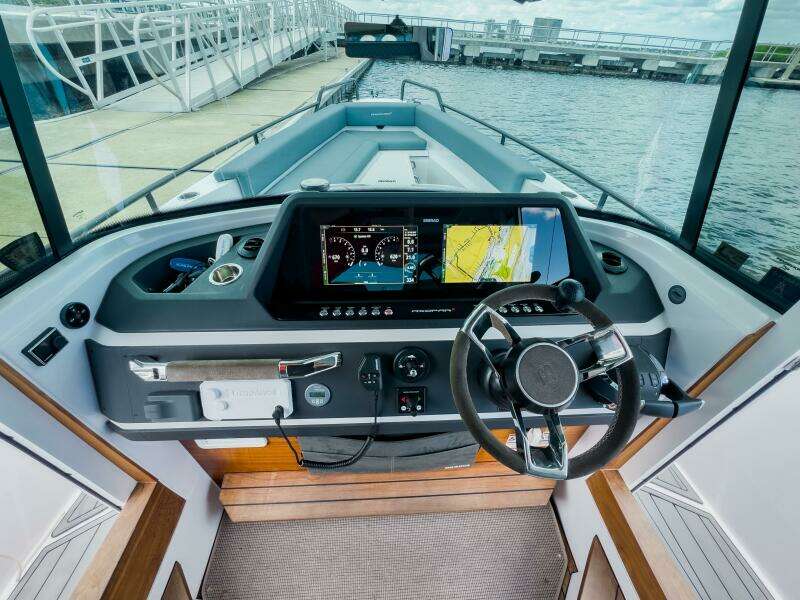 28ft Axopar Yacht For Sale