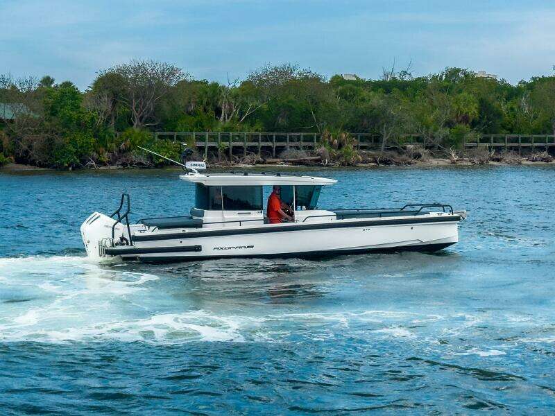 28ft Axopar Yacht For Sale