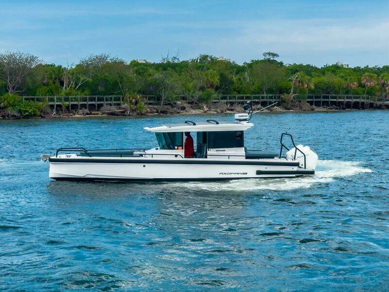 28ft Axopar Yacht For Sale