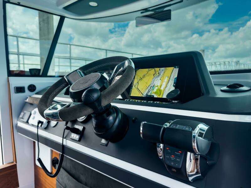 28ft Axopar Yacht For Sale