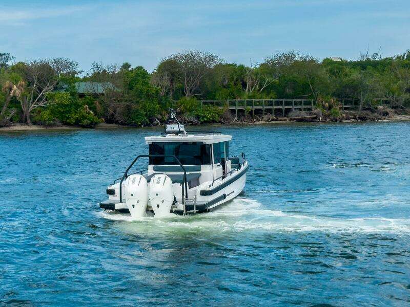 28ft Axopar Yacht For Sale