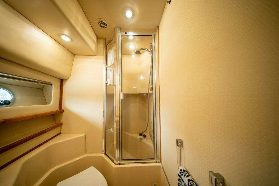 Apa Lagi 47ft Bayliner Yacht For Sale
