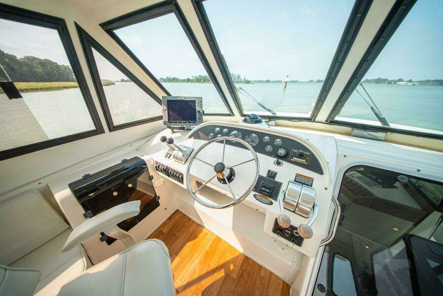 Apa Lagi 47ft Bayliner Yacht For Sale