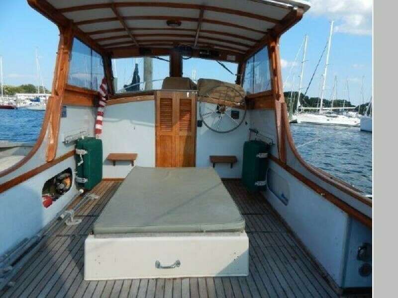 Dragonfly 29ft Dyer Yacht For Sale