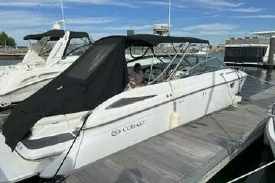 32ft Cobalt Yacht For Sale
