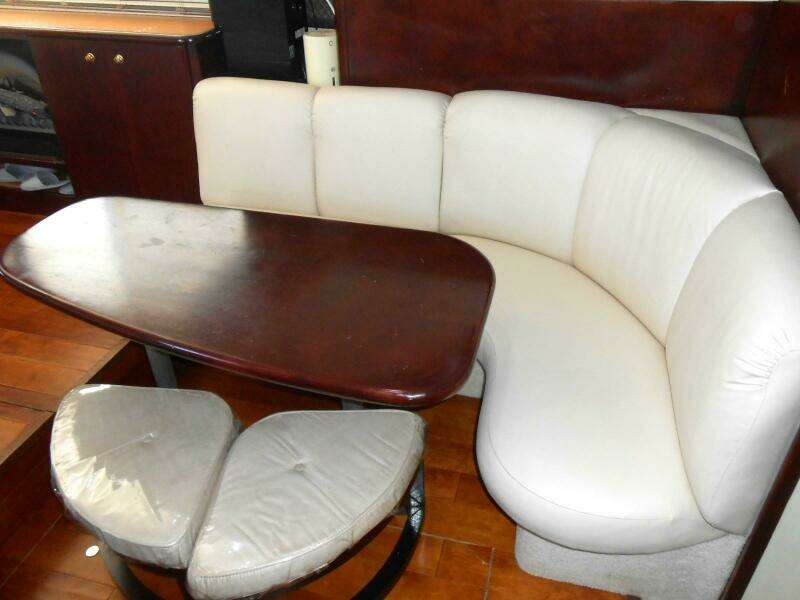38ft Silverton Yacht For Sale
