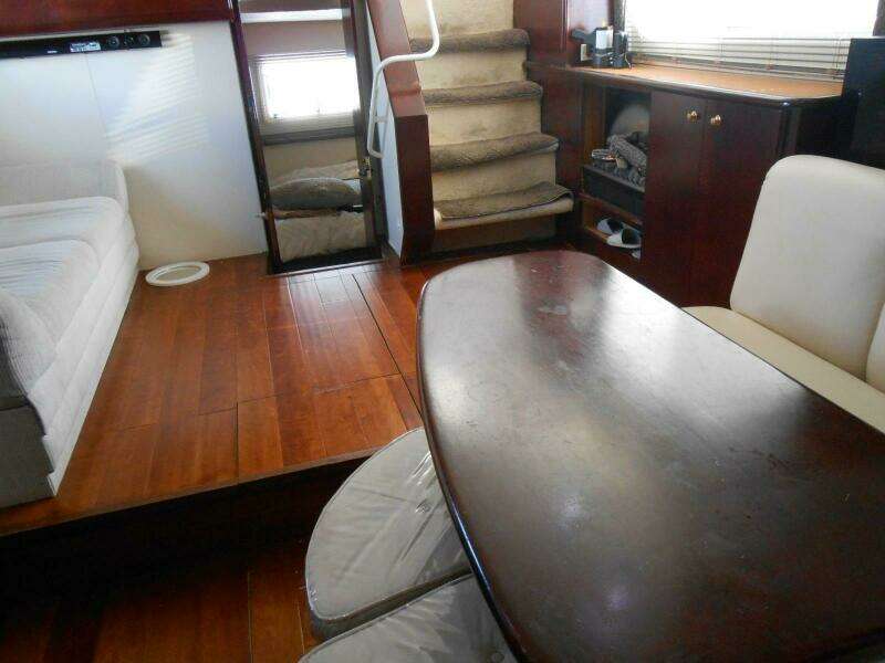 38ft Silverton Yacht For Sale