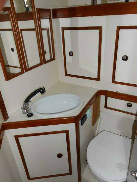 Dutchess 41ft Contest Yacht For Sale Dutchess 41ft Contest Yacht For Sale