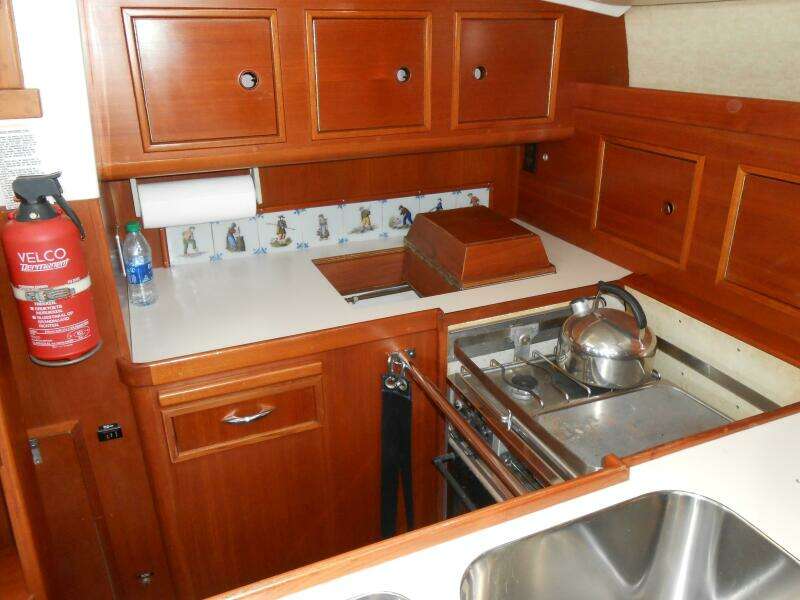 Dutchess 41ft Contest Yacht For Sale Dutchess 41ft Contest Yacht For Sale