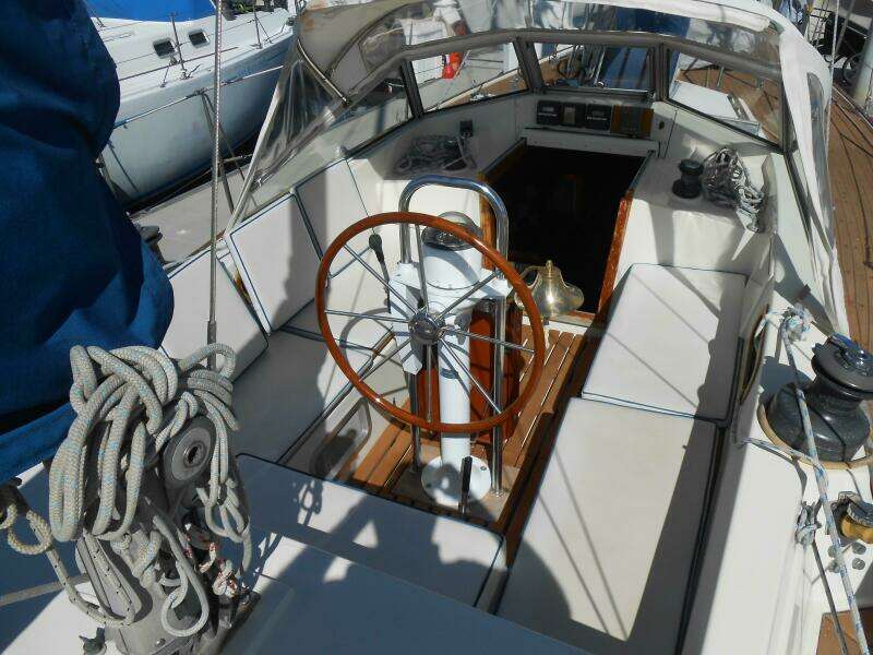 Dutchess 41ft Contest Yacht For Sale Dutchess 41ft Contest Yacht For Sale