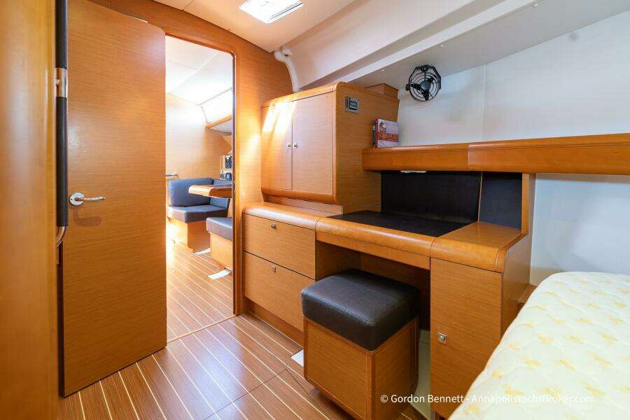 Balandra 43ft Jeanneau Yacht For Sale