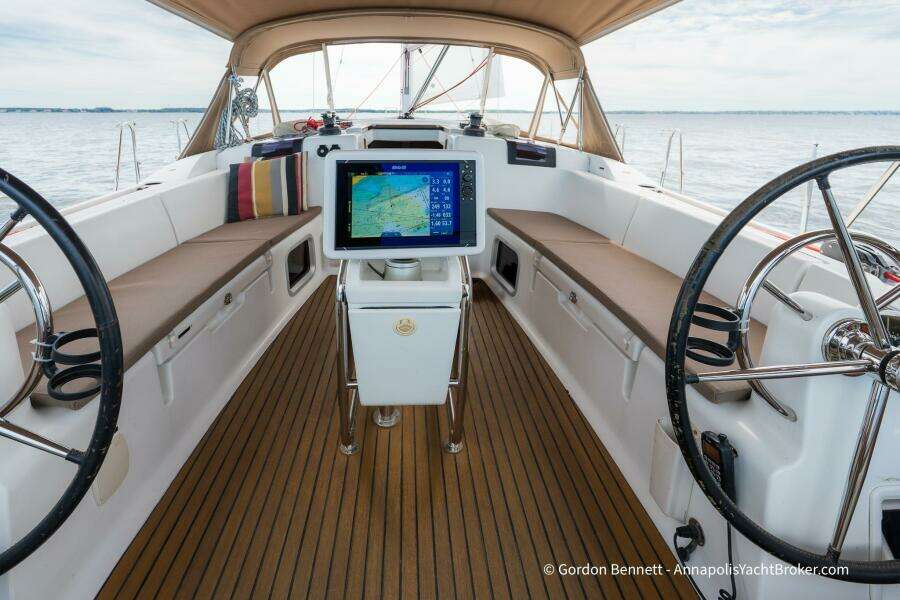 Balandra 43ft Jeanneau Yacht For Sale