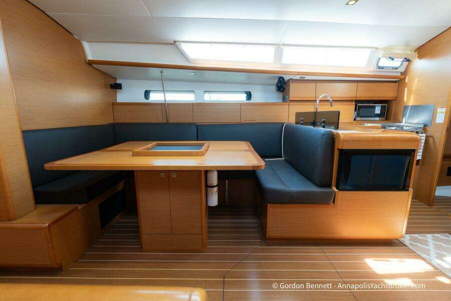 Balandra 43ft Jeanneau Yacht For Sale