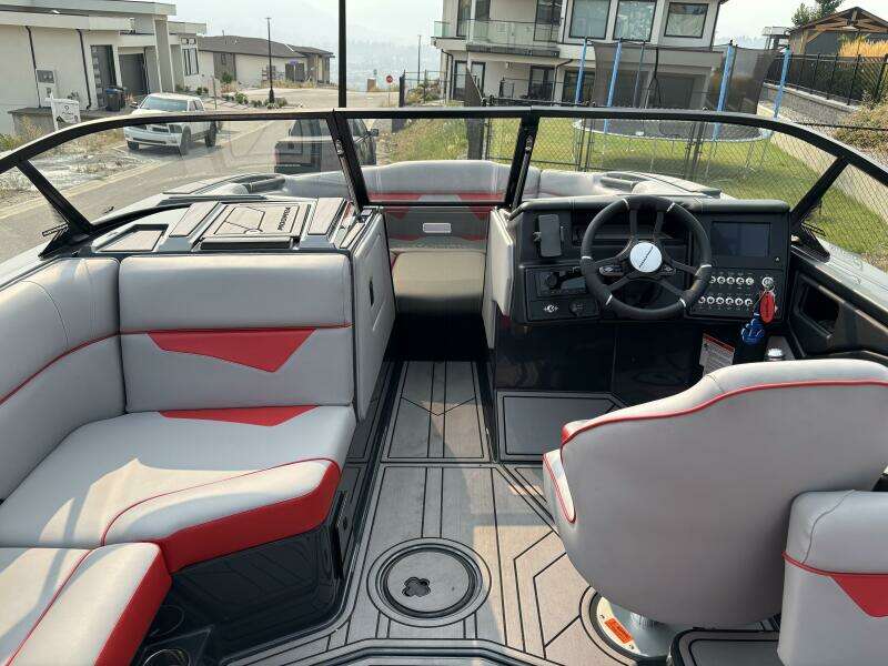 21ft Moomba Yacht For Sale