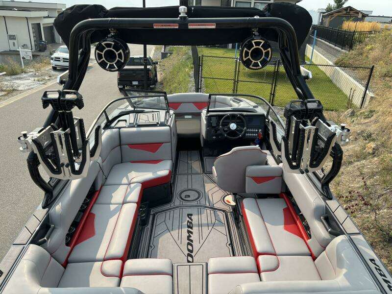 21ft Moomba Yacht For Sale