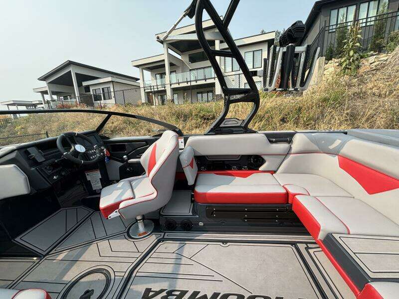 21ft Moomba Yacht For Sale