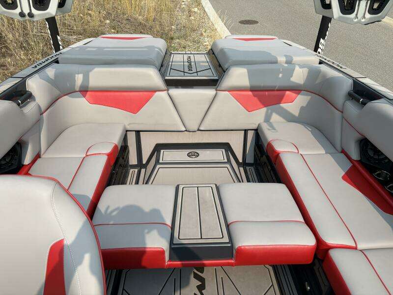 21ft Moomba Yacht For Sale