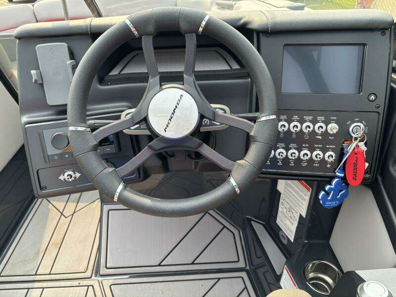 21ft Moomba Yacht For Sale
