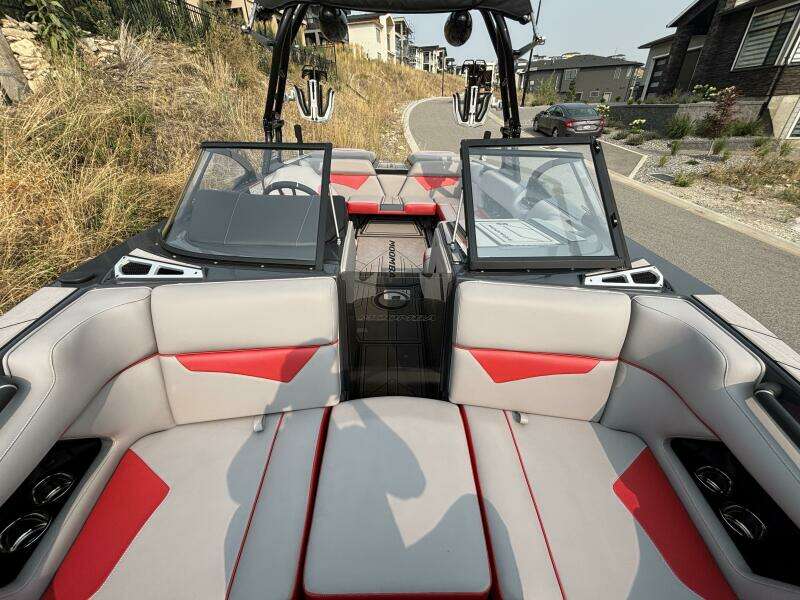 21ft Moomba Yacht For Sale