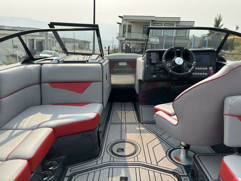 21ft Moomba Yacht For Sale