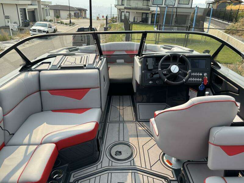 21ft Moomba Yacht For Sale