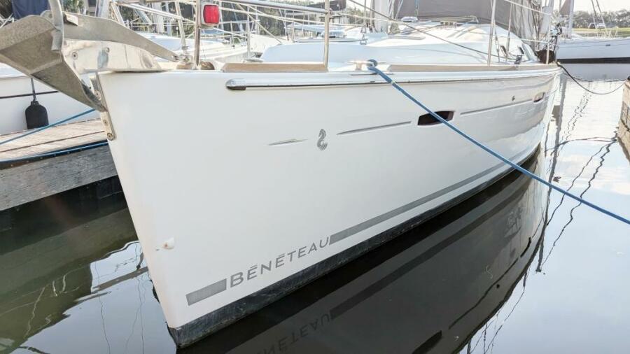 2012 Beneteau 40