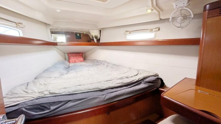2012 Beneteau 40