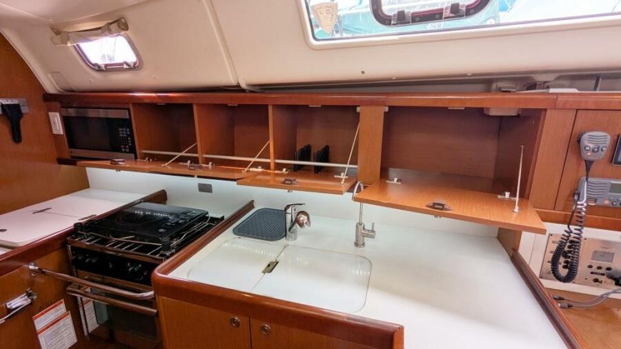 2012 Beneteau 40