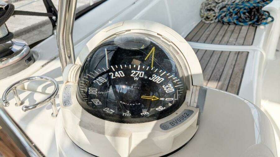 SERENITE 40ft Beneteau Yacht For Sale