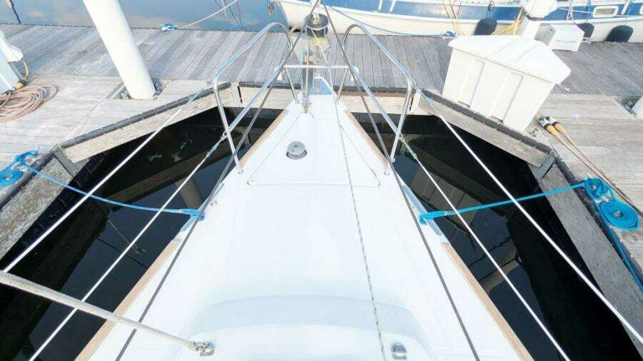 SERENITE 40ft Beneteau Yacht For Sale